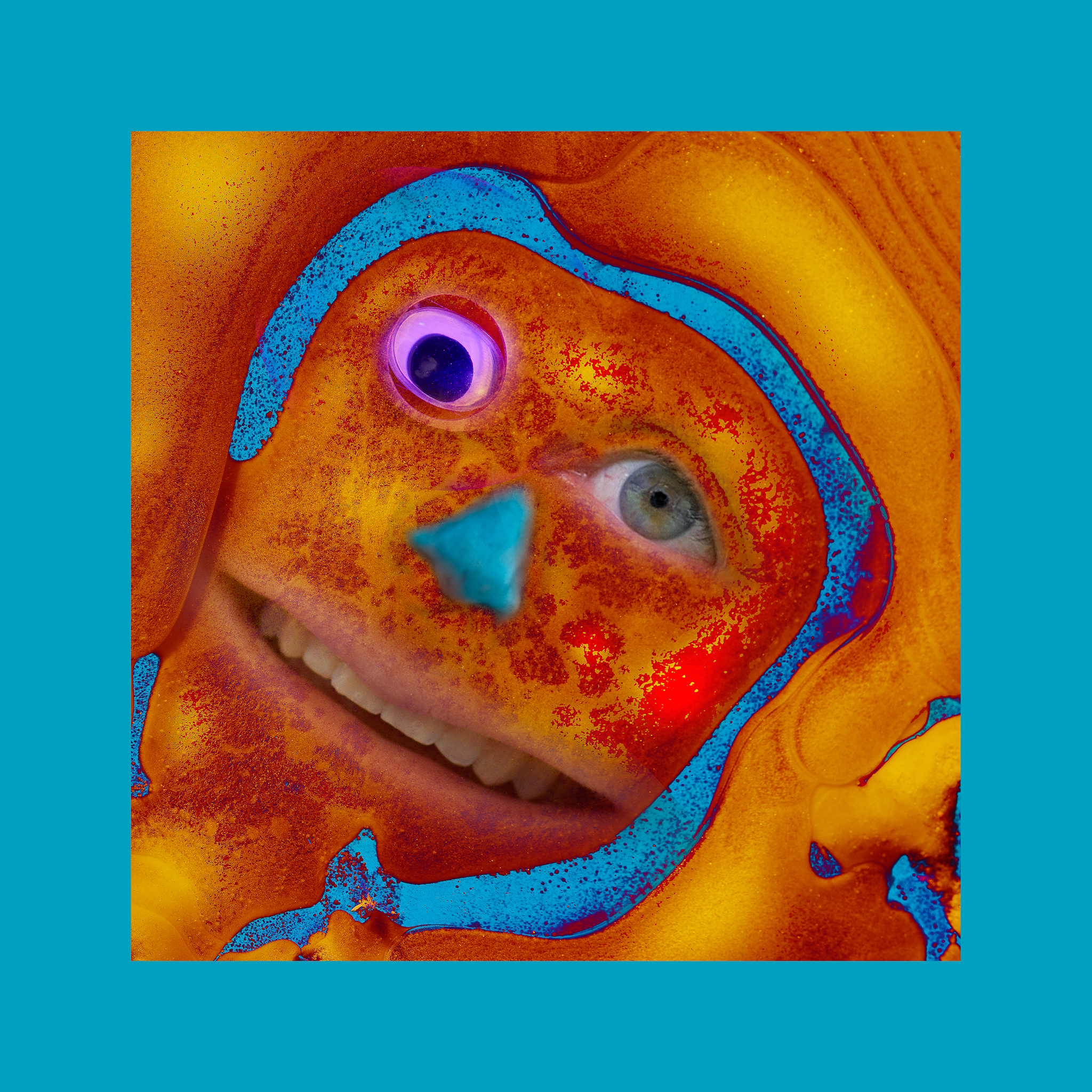 Frozen Creatures, eine künstlerische Arbeit aus zugefrorenen Pfützen und Portraitfragmenten